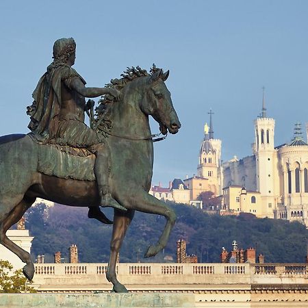 Les Hautes Bruyeres Écully Kültér fotó
